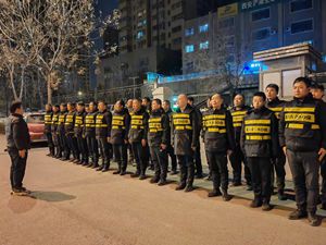 警城保联动共筑安全防线 中司卫保安集团护航浐灞元宵夜平安